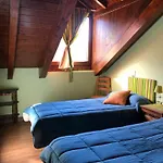 La Casa Amarilla Oto