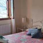 La Casa Amarilla *