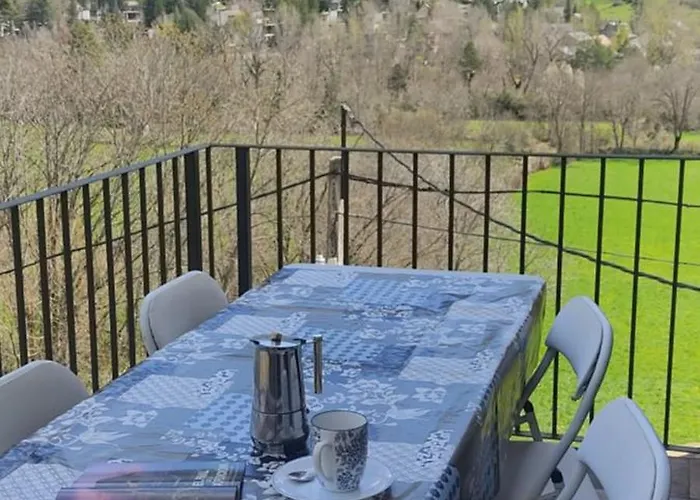 La Casa Amarilla アパート *