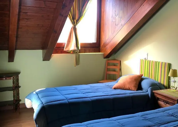 La Casa Amarilla Oto