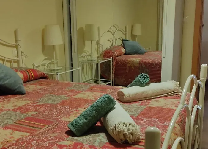 La Casa Amarilla Oto