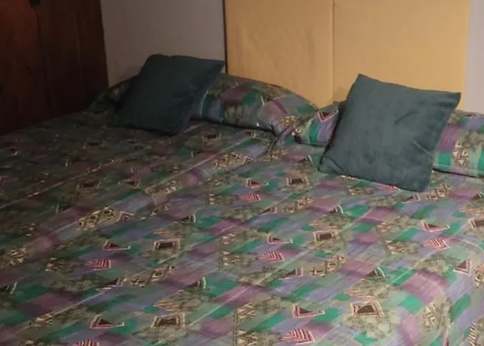La Casa Amarilla
